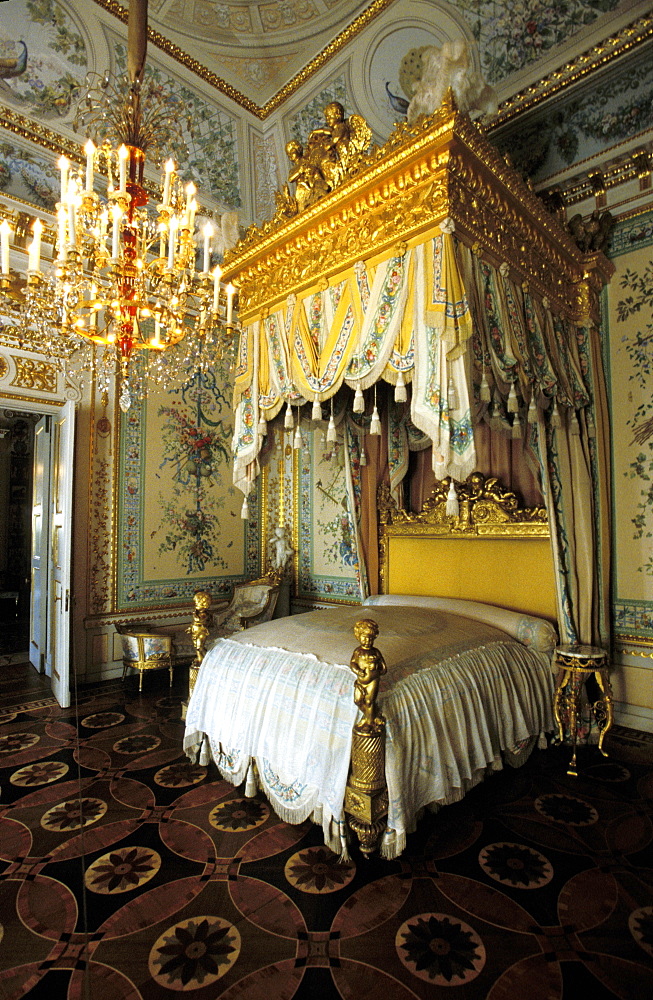 Russia, St Petersburg, Pavlovsk Castle, The Bed Of Tsar Paul 