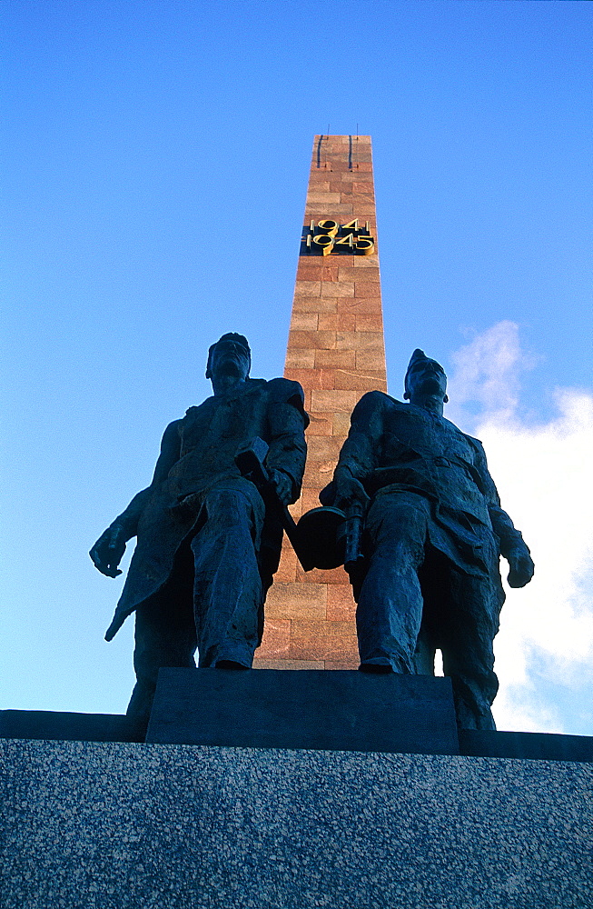 Russia, St-Petersburg, Victory Square, Monument To The Victory And War Victims