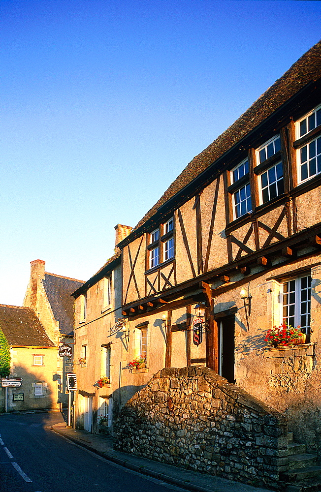 France, To Uraine Val-De-Loire, In Dre-Et-Loire, Sache, Auberge Du Xii Eme Siecle (Restaurant In Stalled In A Xiith House), Writer Balzac Used To Be A Customer