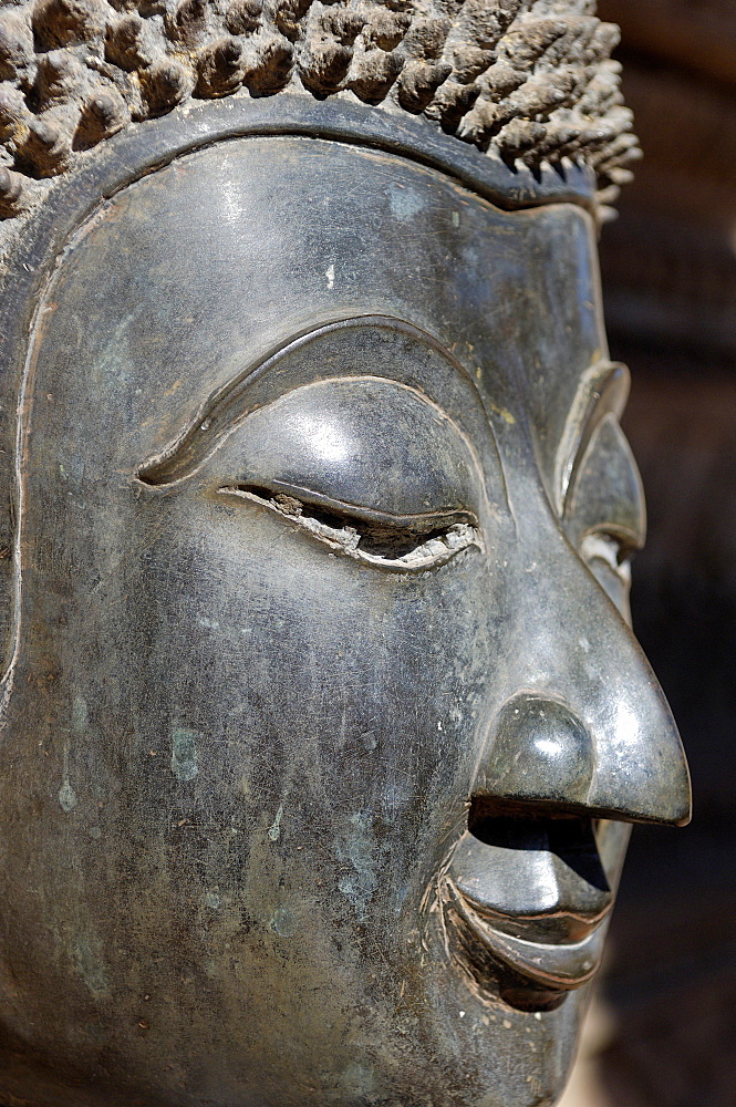 Detail of statue of the Buddha, Wat Phra Keo, built by King Setthathirat, Vientiane, Laos, Indochina, Southeast Asia, Asia