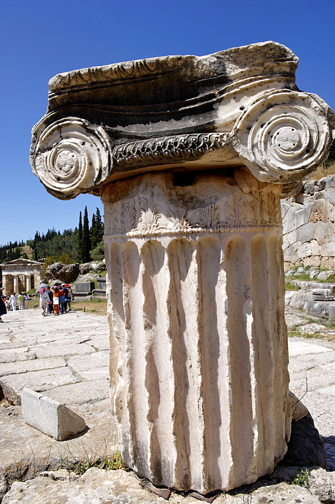 The Polygonal wall, a retaining wall built after the destruction of the old temple of Apollo in 548 BC, Delphi, UNESCO World Heritage Site, Peloponnese, Greece, Europe