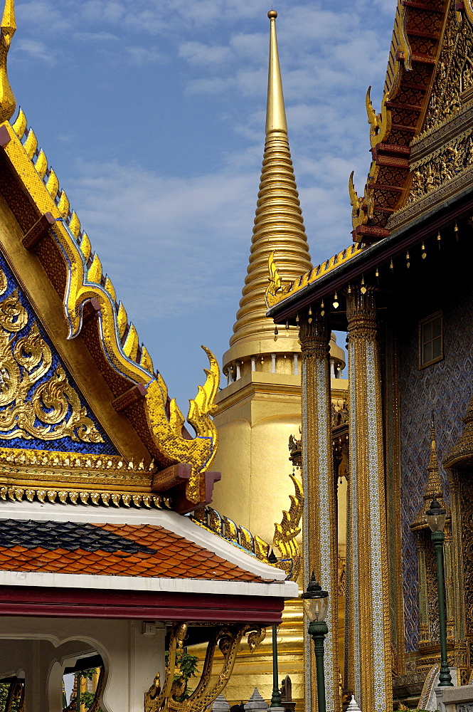 The Temple of the Emerald Buddha, Grand Palace, Bangkok, Thailand, Southeast Asia, Asia