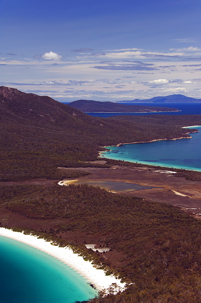 White Sand Beach of Wineglass Bay, Freycinet National Park, Freycinet Peninsula, Coles Bay, Tasmania, Australia, Pacific