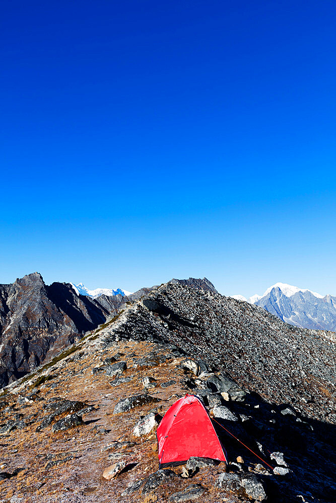 Tent pitched on Ama Dablam, Sagarmatha National Park, UNESCO World Heritage Site, Khumbu Valley, Nepal, Himalayas, Asia