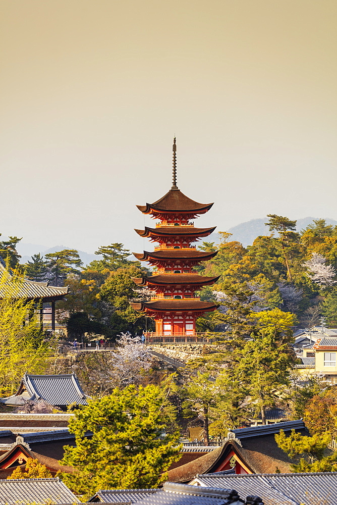 Komyoin five story pagoda, UNESCO World Heritage Site, Miyajima Island, Hiroshima Prefecture, Honshu, Japan, Asia