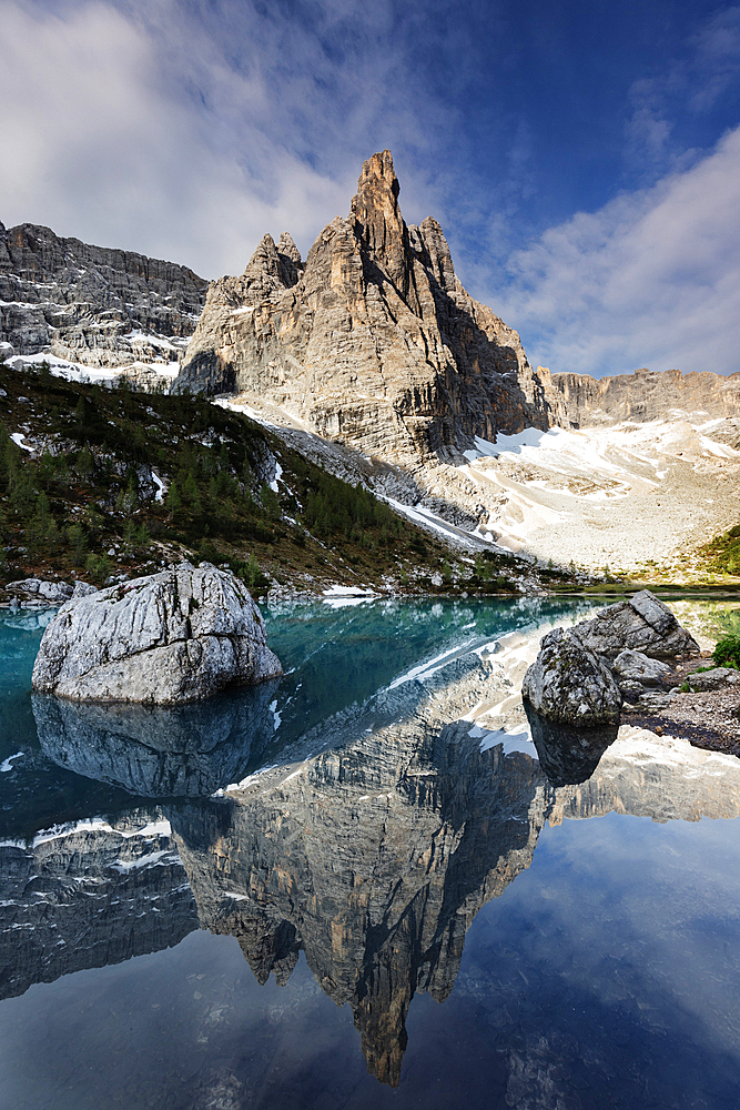 Lago di Sorapis, UNESCO World Heritage site, Dolomites, Belluno, Italy, Europe