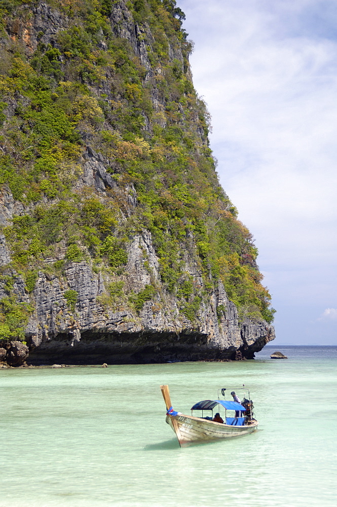 Maya Bay, Phi Phi Lay Island, Thailand, Southeast Asia, Asia