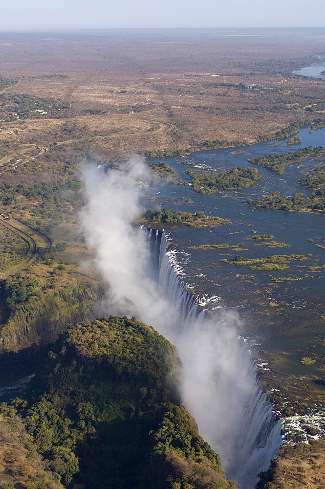 Victoria Falls, UNESCO World Heritage Site, Zambesi River, on the border of Zambia and Zimbabwe, Africa