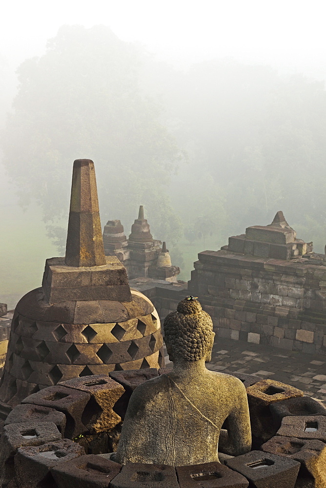 Borobodur, UNESCO World Heritage Site, Kedu Plain, Java, Indonesia, Southeast Asia, Asia