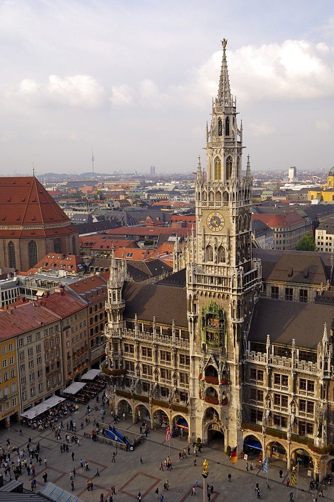 Neues Rathaus (New Town Hall) and Marienplatz, from the tower of Peterskirche (St. Peter's church), Munich (Munchen), Bavaria (Bayern), Germany, Europe