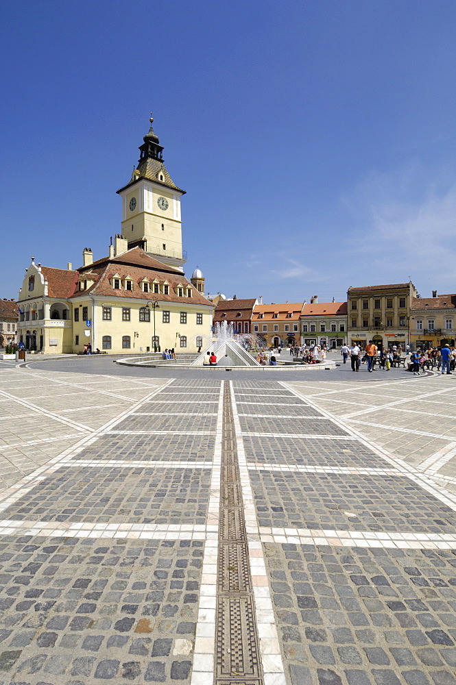 Casa Sfatului (Council House), Piata Sfatului (Council Square), Brasov, Transylvania, Romania, Europe