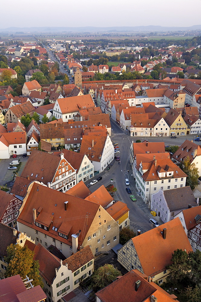 View of Nordlingen from Daniel, the tower of St.Georgskirche (St. George's Church), Nordlingen, Bavaria (Bayern), Germany, Europe