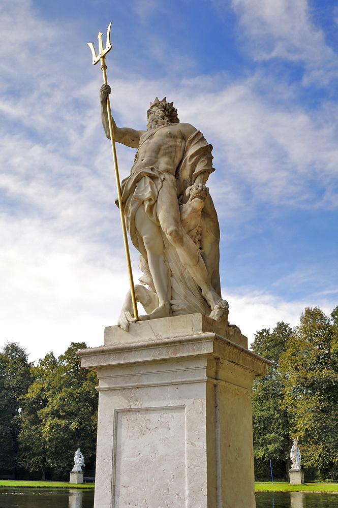 Statue in the grounds of Schloss Nymphenburg, Munich (Munchen), Bavaria (Bayern), Germany, Europe