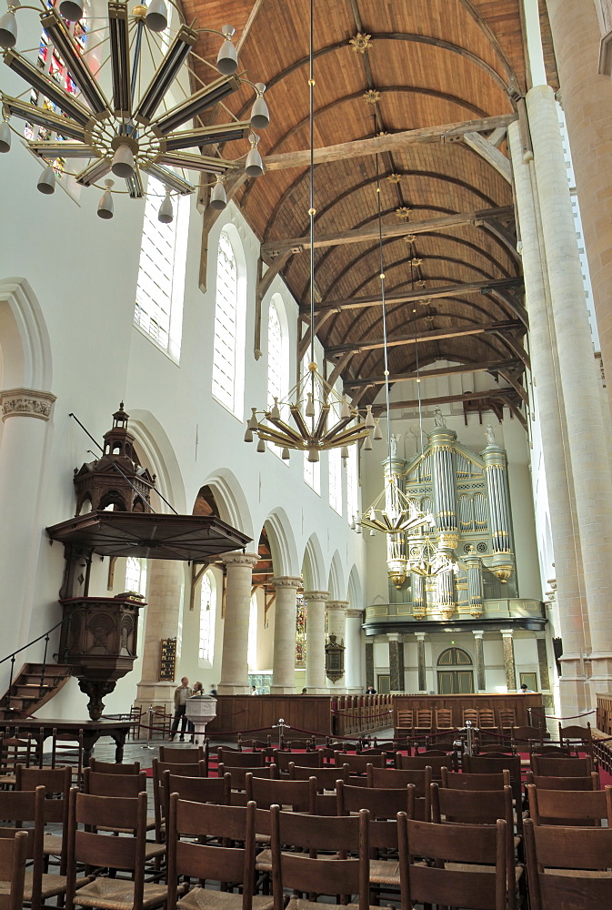 Interior, Oude Kirk (Old Church), Delft, Holland (The Netherlands), Europe