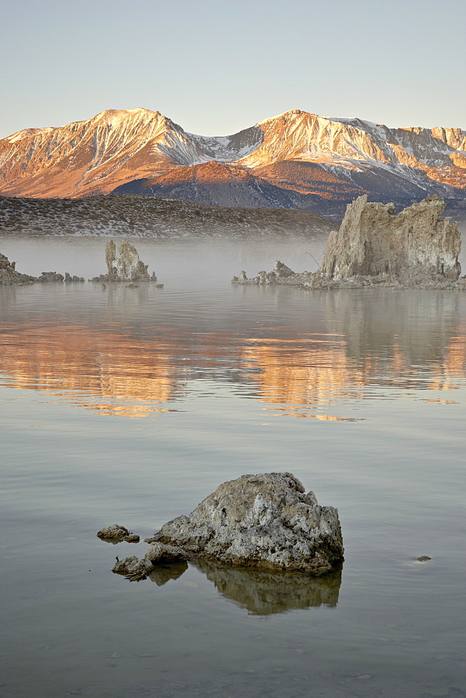 Morning light, Mono Lake, California, United States of America, North America