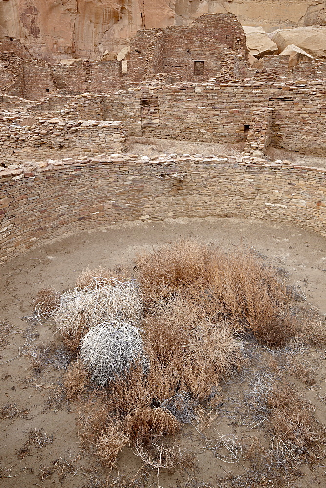 Kiva and other structures at Pueblo Bonito, Chaco Culture National Historic Park, UNESCO World Heritage Site, New Mexico, United States of America, North America