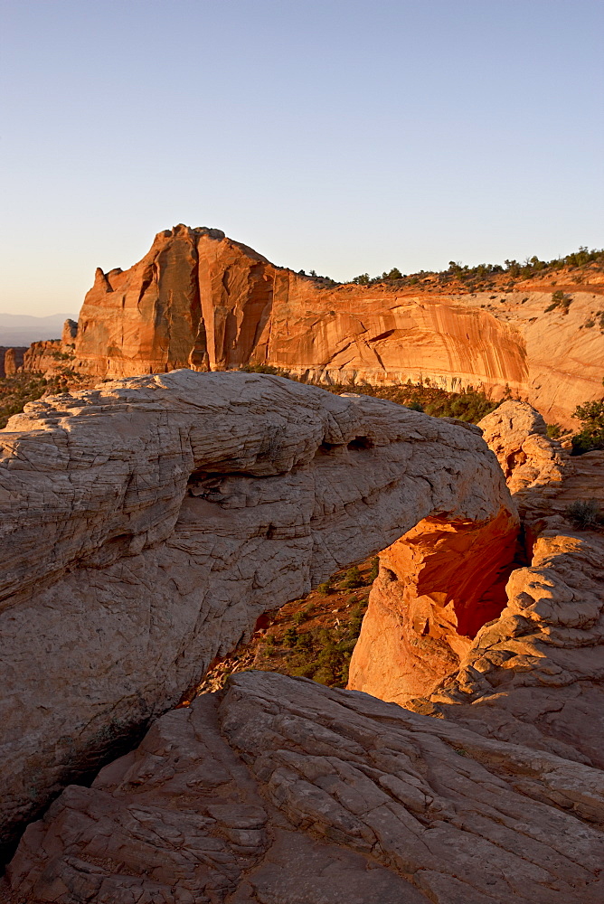 Mesa Arch at sunrise, Canyonlands National Park, Island In The Sky District, Utah, United States of America, North America