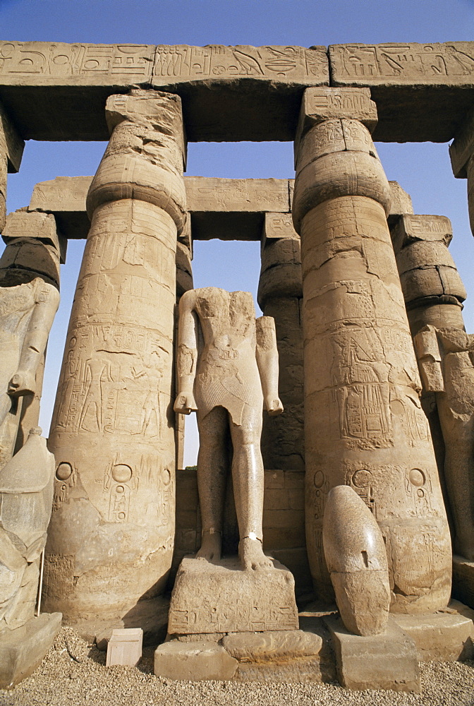 Osiris statues and Colonnade, Luxor Temple, Thebes, UNESCO World Heritage Site, Egypt, North Africa, Africa