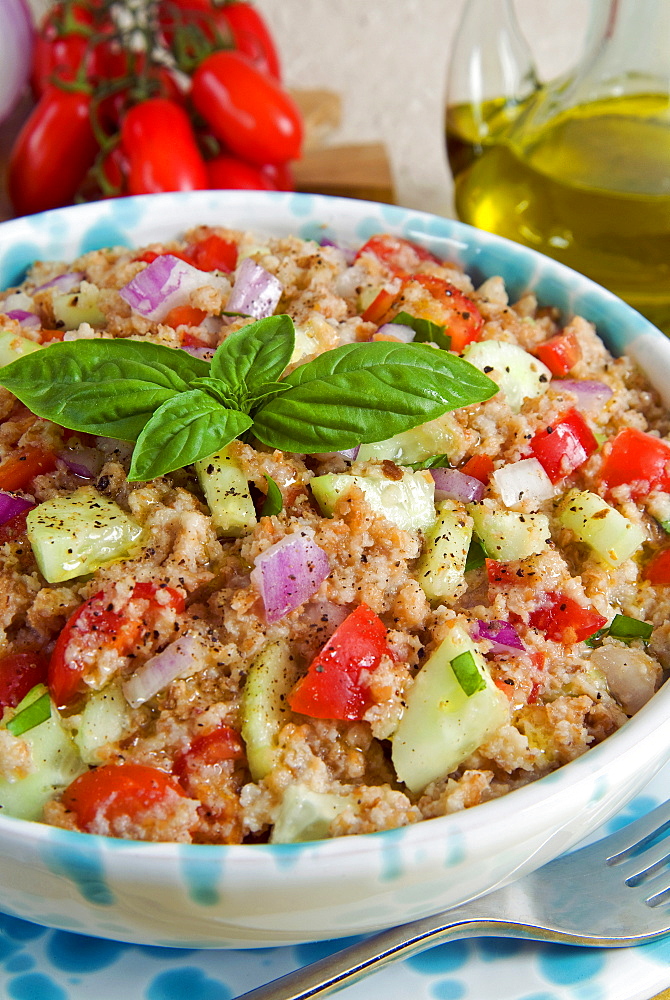 Panzanella (Panmolle) (bread salad), Tuscany, Italy, Europe