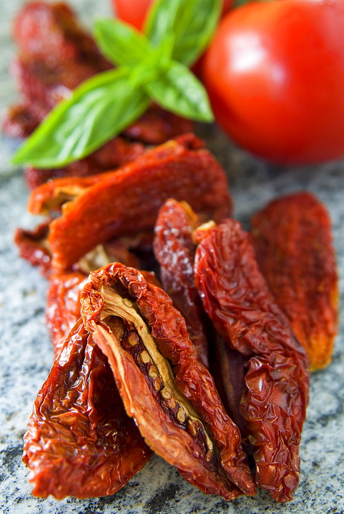 Homemade sun-dried tomatoes, Italy, Europe