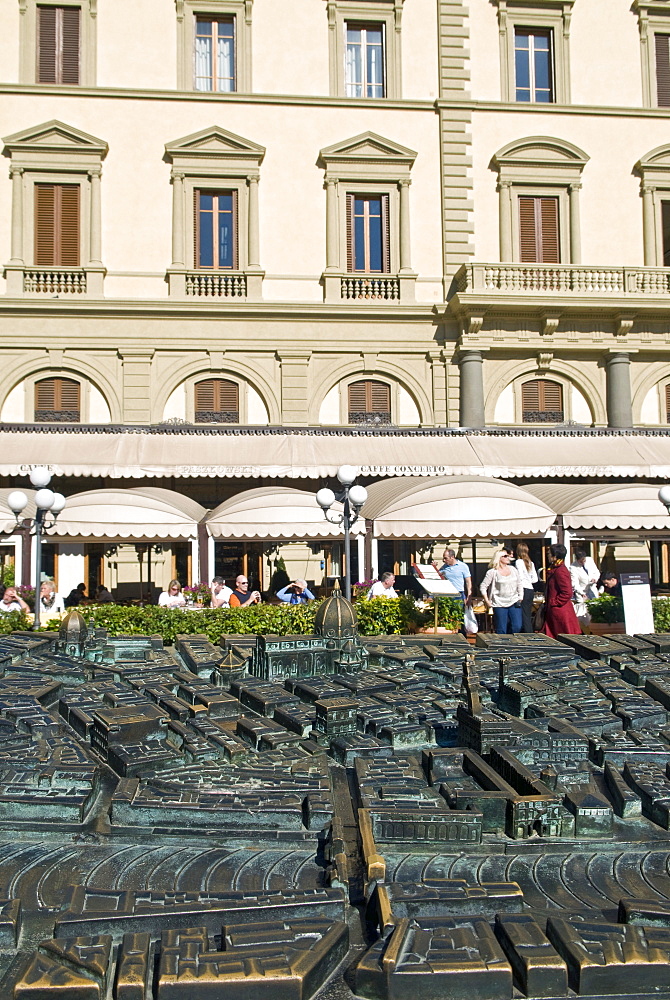 Cafe Paszkowsky and bronze model of Florence city centre, Piazza della Repubblica, Florence, Tuscany, Italy. Europe