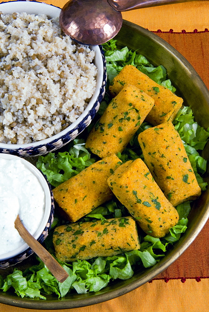 Mercimek koftesi, vegetarian balls with lentils, Turkish food, Turkey, Eurasia