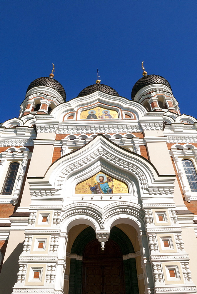 Russian Orthodox Alexander Nevsky cathedral in Toompea, Old Town, UNESCO World Heritage Site, Tallinn, Estonia, Baltic States, Europe