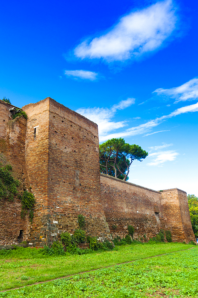 Roman Aurelian Walls (Mura Aureliane), UNESCO World Heritage Site, Rome, Latium (Lazio), Italy, Europe