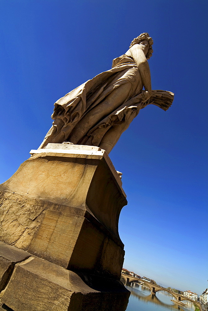 Spring's statue, St. Trinita bridge, Florence, Tuscany, Italy, Europe