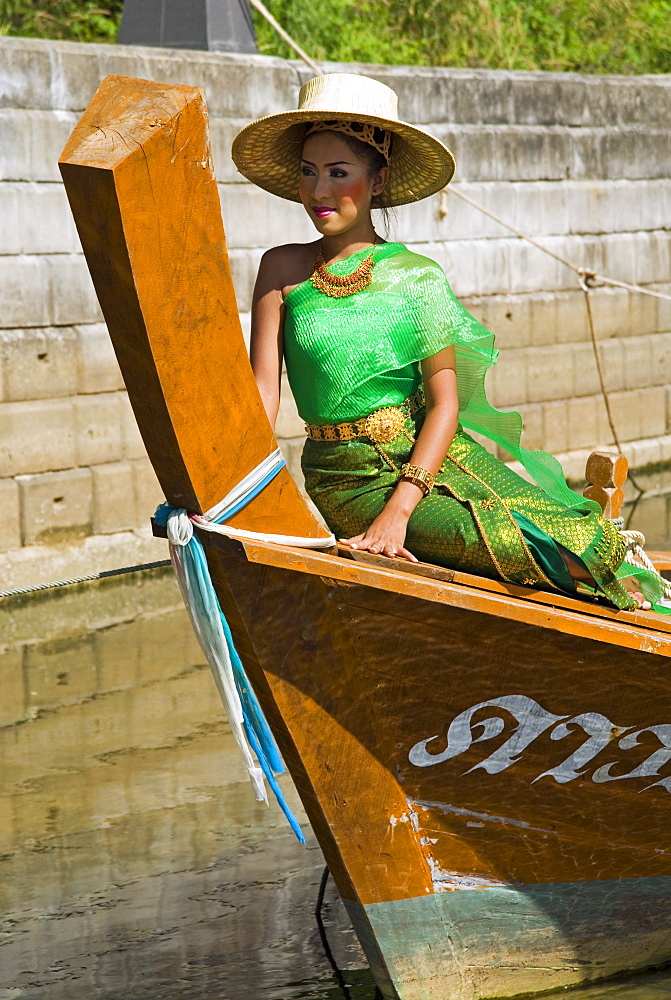 Girl in traditional Thai clothes, Phuket, Thailand, Southeast Asia, Asia