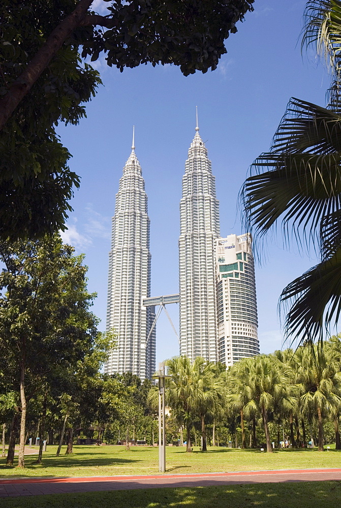 Petronas Towers, Kuala Lumpur, Malaysia, Southeast Asia, Asia