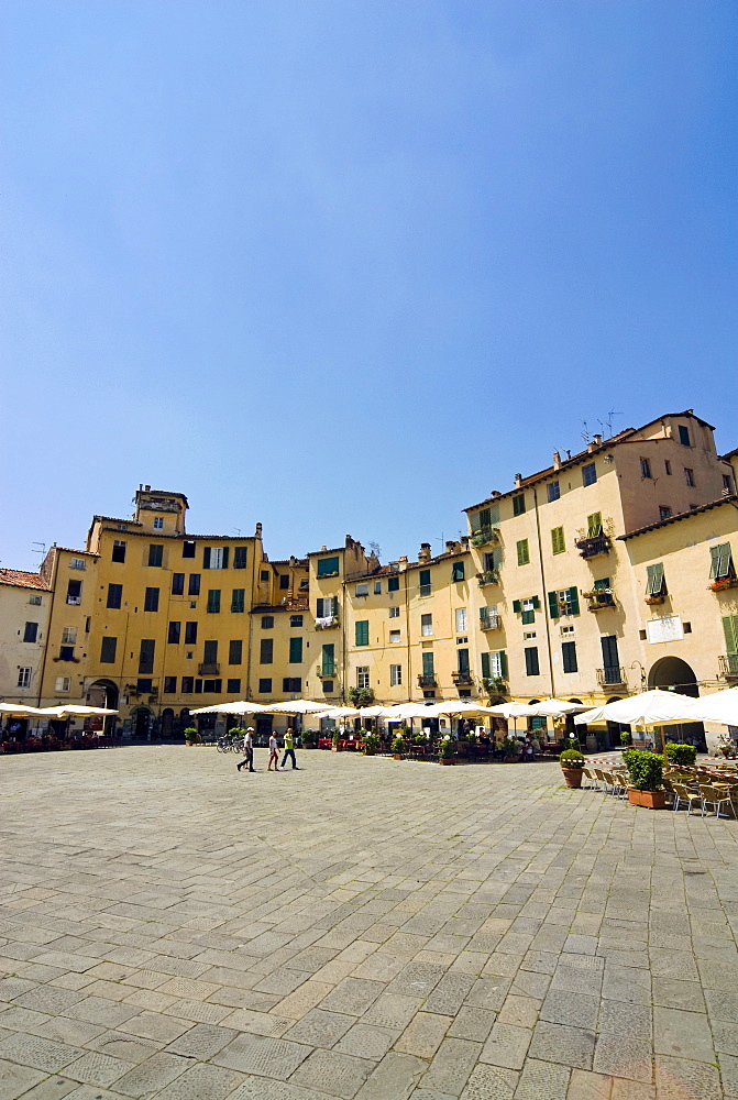 Piazza Anfiteatro, Lucca, Tuscany, Italy, Europe