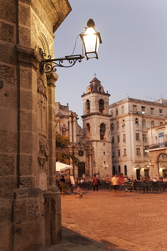 Plaza de la Catedral, Havana, Cuba, West Indies, Central America