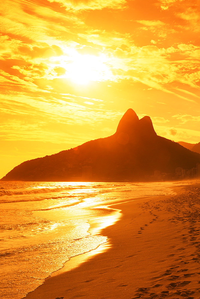 Ipanema Beach at sunset, Rio de Janeiro, Brazil, South America