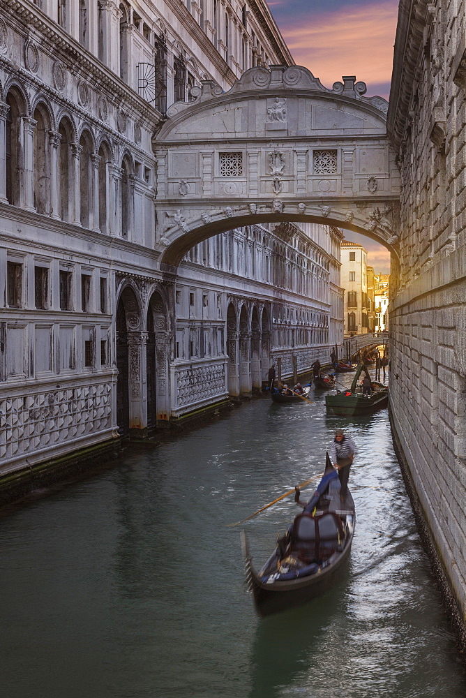 Bridge of Sighs, Venice, UNESCO World Heritage Site, Veneto, Italy, Europe