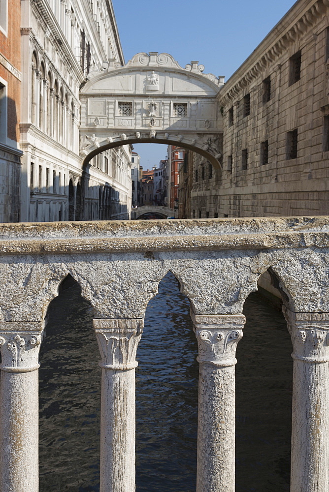 The Bridge of Sighs, Venice, UNESCO World Heritage Site, Veneto, Italy, Europe