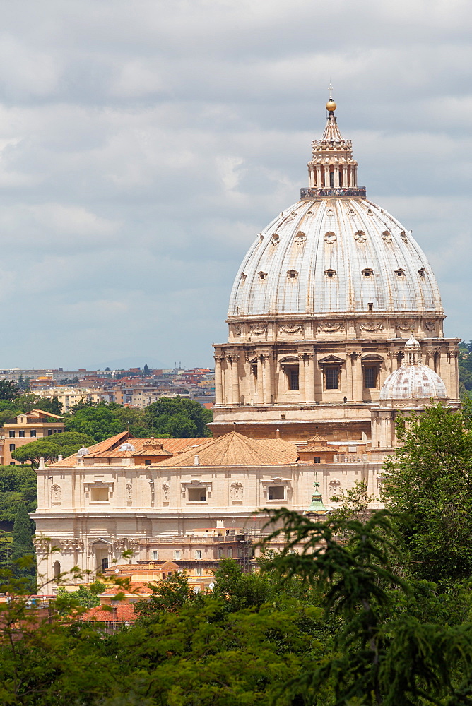 St. Peter's Basilica, UNESCO World Heritage Site, Vatican, Rome, Lazio, Italy, Europe