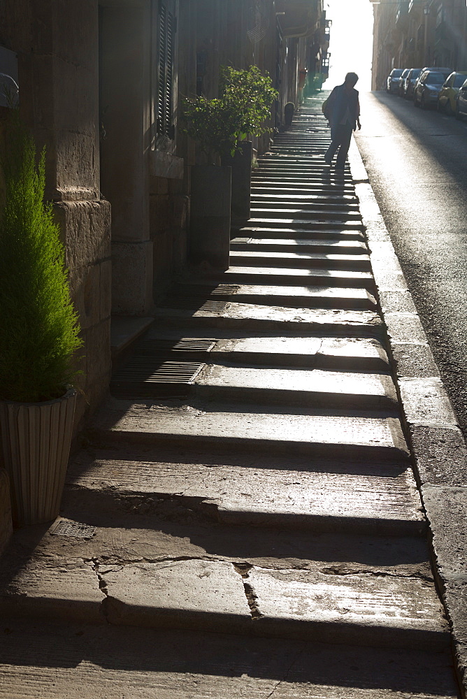 Steps on the steep Trip Ir Repubblika street in old town Valletta, UNESCO World Heritage Site and European Capital of Culture 2018, Valletta, Malta, Mediterranean, Europe