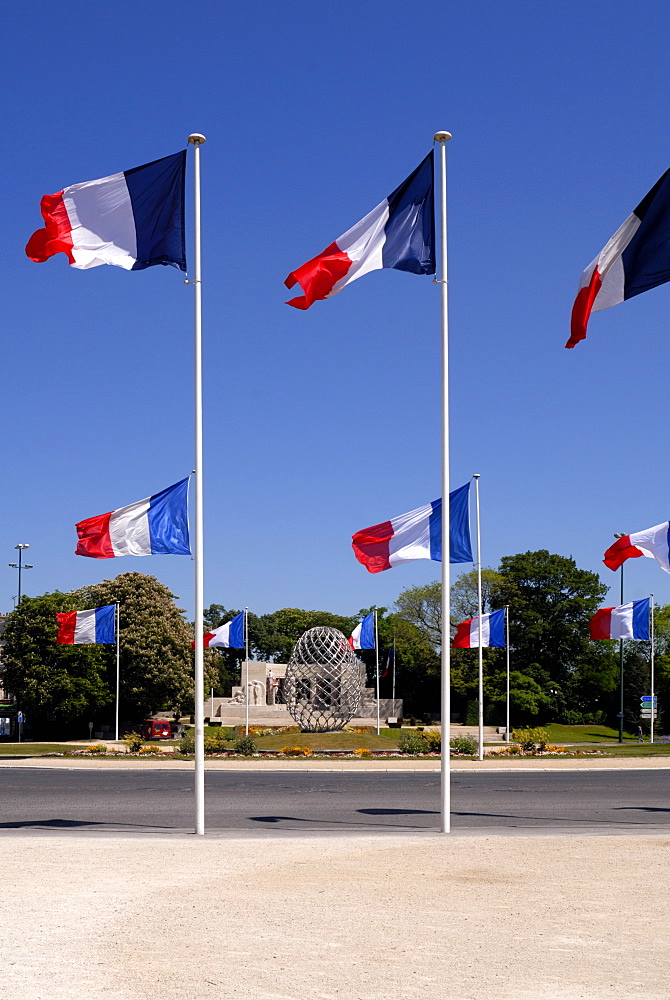 French flags and modern sculpture, Place de la Republique, Reims, Marne, Champagne-Ardenne, France, Europe