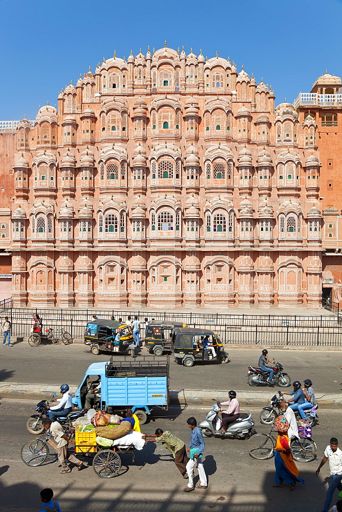 Hawa Mahal (Palace of the Winds), built in 1799, Jaipur, Rajasthan, India, Asia