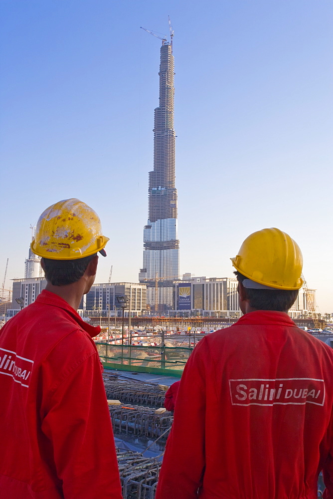 Construction of the Burj Dubai (Dubai Tower) Building, Downtown Dubai, Dubai, United Arab Emirates, Middle East