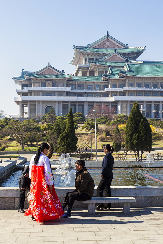 Mansudae Arts Theatre and fountains, Pyongyang, Democratic People's Republic of Korea (DPRK), North Korea, Asia