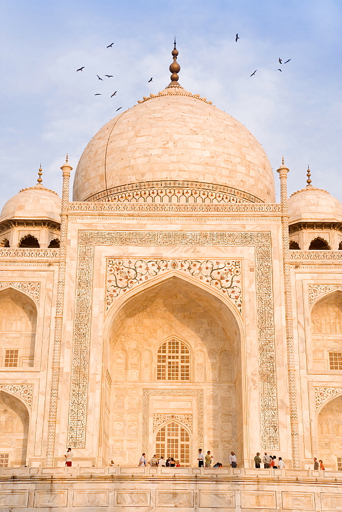 The Taj Mahal, UNESCO World Heritage Site, Agra, Uttar Pradesh, India, Asia