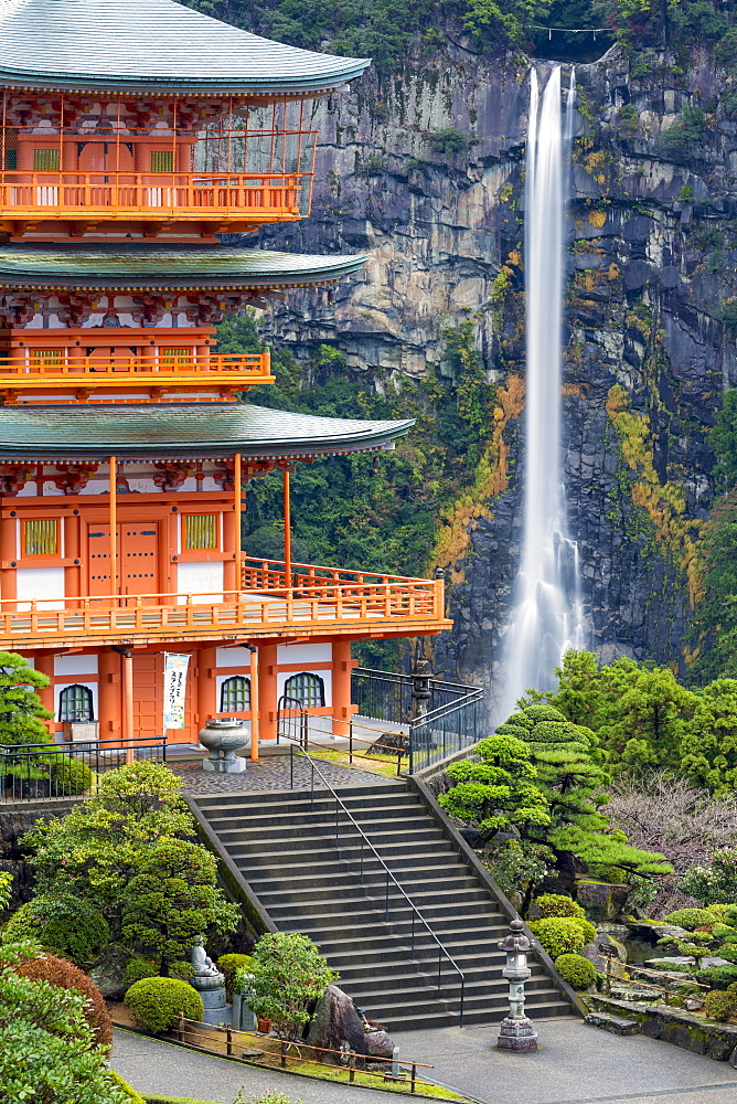 Nachisan Seiganto-ji pagoda at Kumano Nachi Shrine with Nachi Falls in the background, Wakayama, Japan, Asia