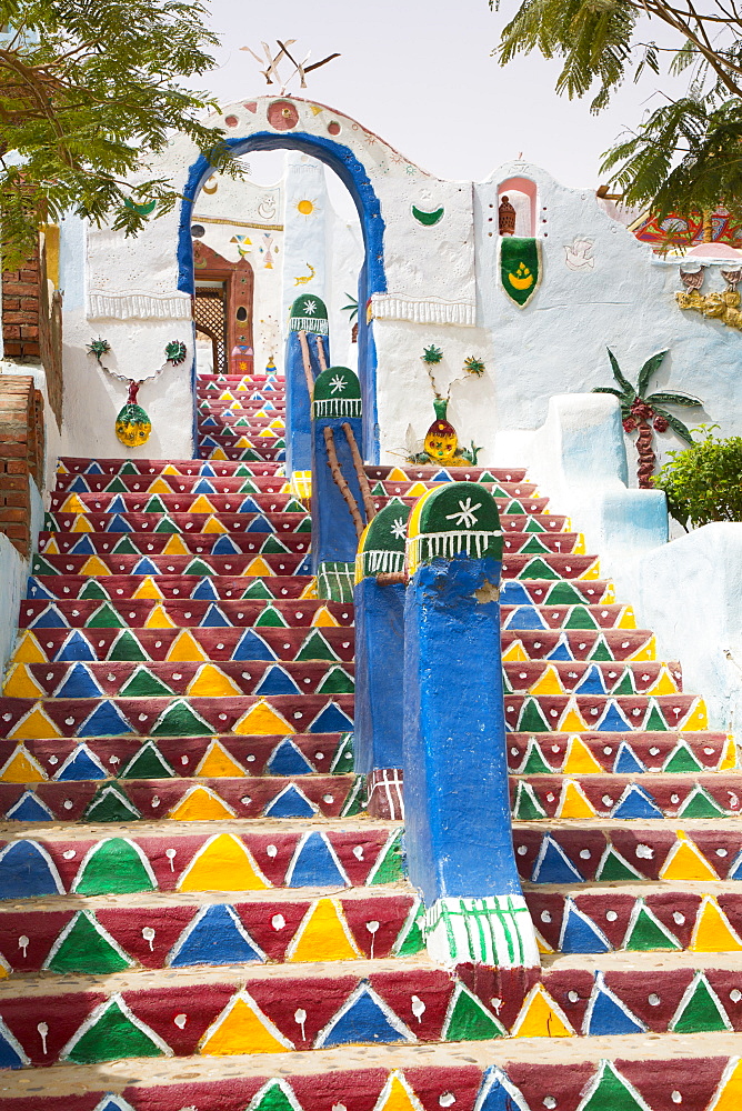 Painted Buildings, Nagaa Suhayi Gharb, Nubian Village, Aswan, Egypt, North Africa, Africa