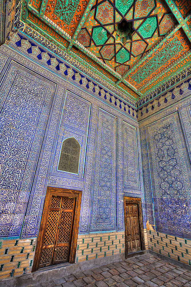 Tiled Walls, Painted Ceiling, The Emir's Wives Quarters, Tash Khauli Palace, 1830, Ichon Qala (Itchan Kala), UNESCO World Heritage Site, Khiva, Uzbekistan, Central Asia, Asia