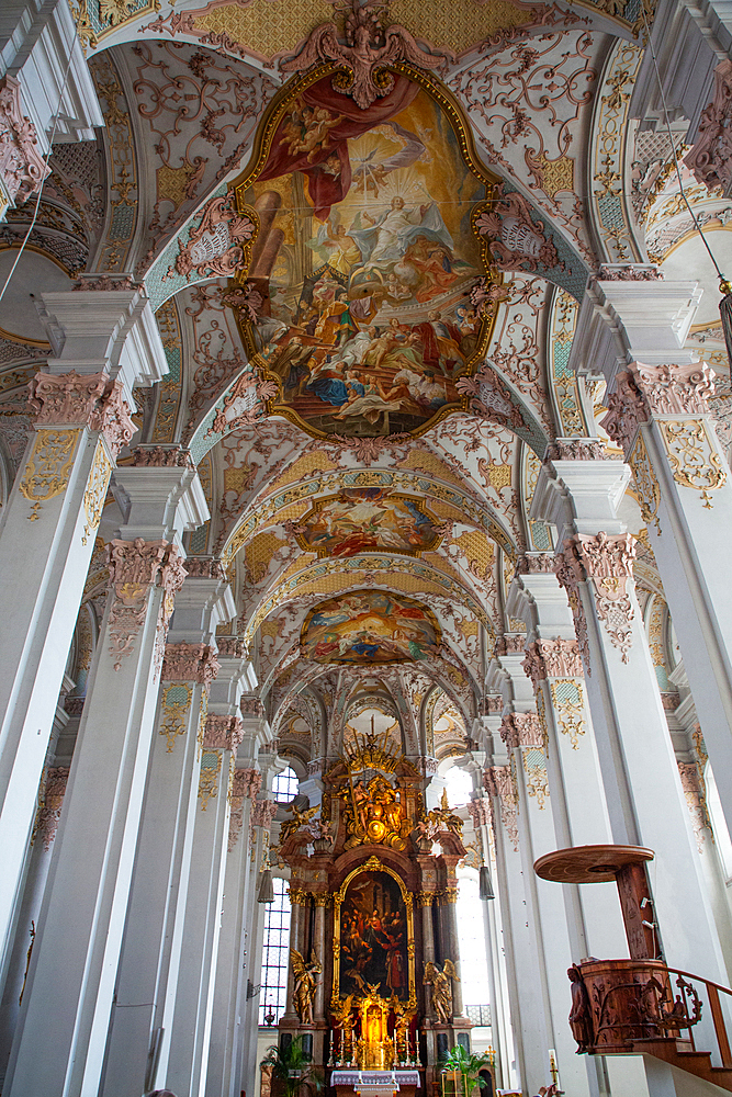 Interior, Barrel Vaulted Nave, Heilig Geist Church, originally founded in the 14th century, Old Town, Munich, Bavaria, Germany, Europe