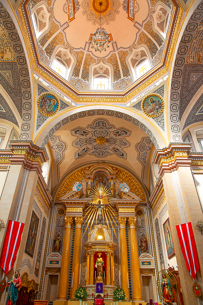 Interior, Church of San Pedro, 1640, Cholula, Puebla State, Mexico, North America