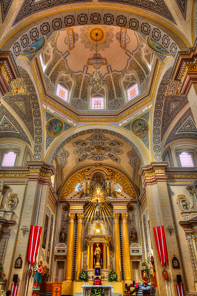 Interior, Church of San Pedro, 1640, Cholula, Puebla State, Mexico, North America