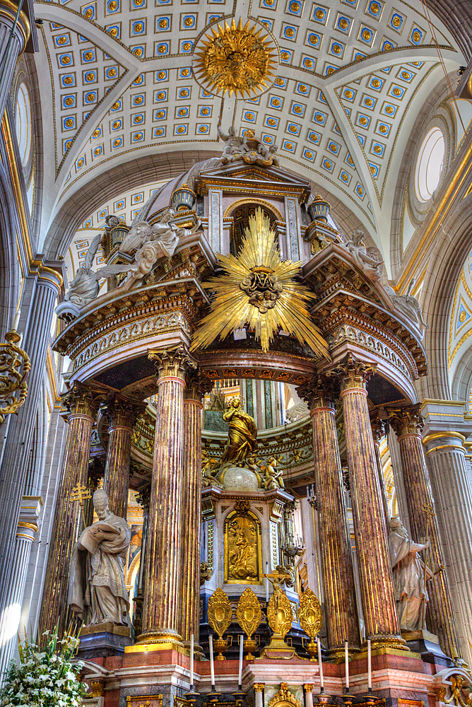 High Altar, Cathedral of Our Lady of the Immaculate Conception, 1649, Historic Center, UNESCO World Heritage Site, Puebla, Puebla State, Mexico, North America